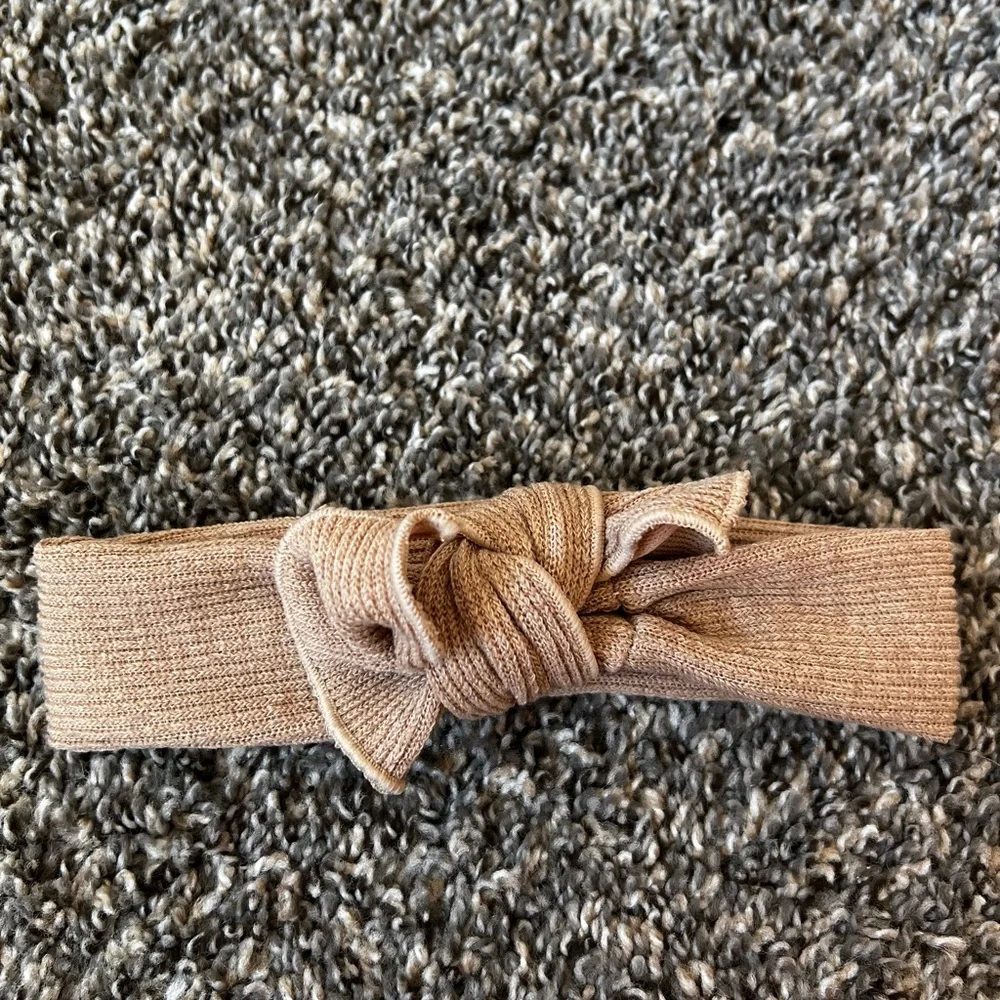 Olive + Scout Baby Oversized‎ Khaki/Tan Topknot Bow Headband Infant 6-12 Months